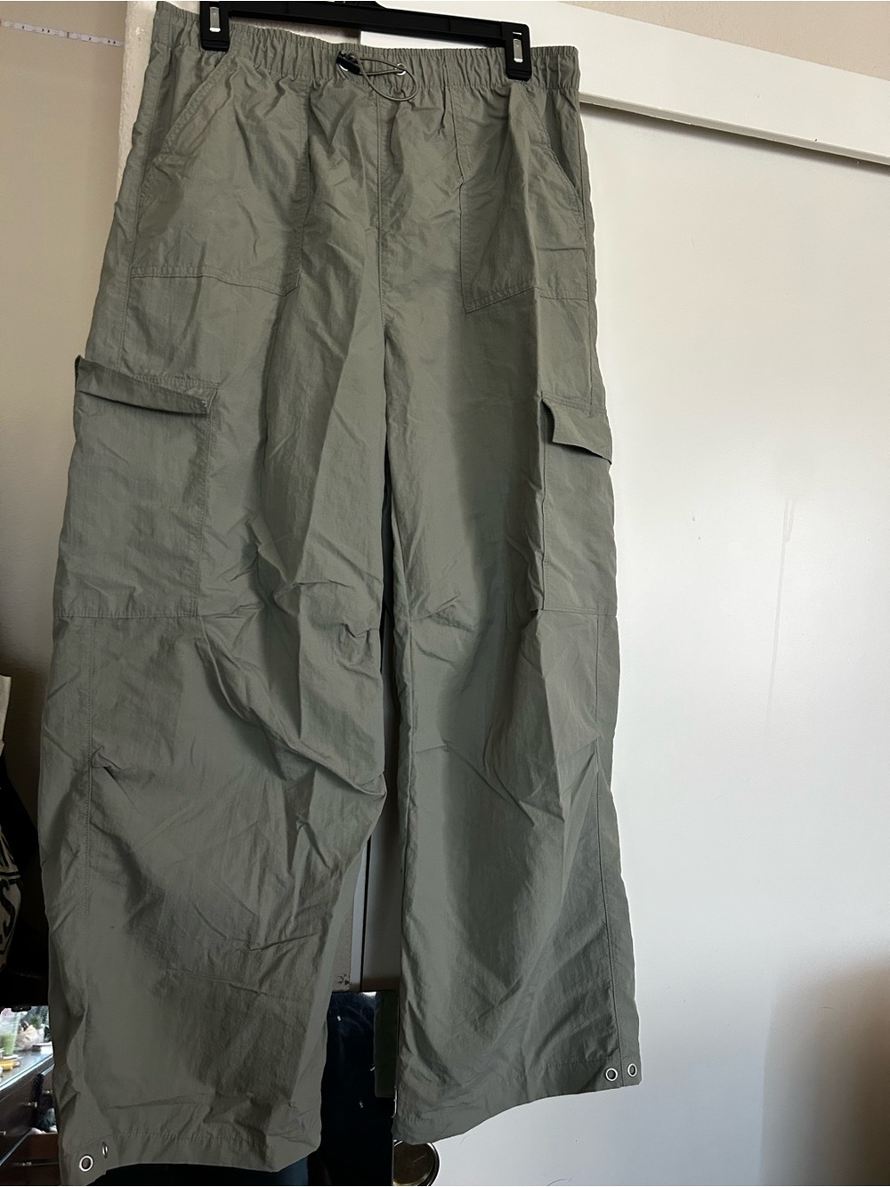 No Boundaries Olive Green Wide Leg Cargo Pants